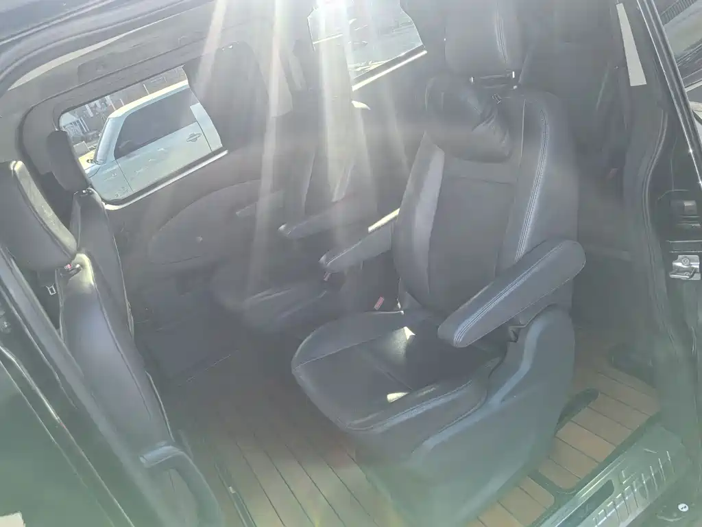 Ford Tourneo 2021 — фото 11