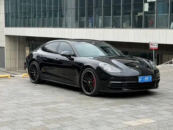 Porsche Panamera 2018