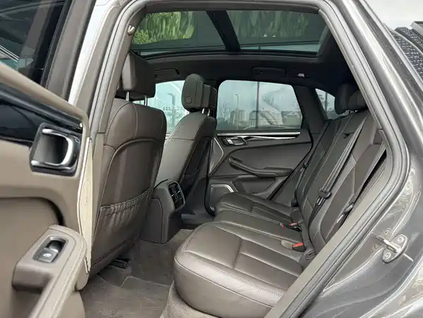 Porsche Macan 2016