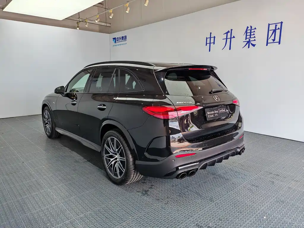 Mercedes-Benz GLC AMG 2026 — фото 4