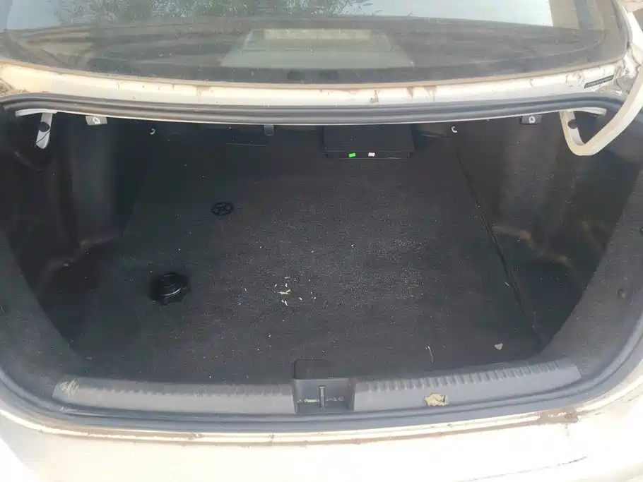 Volkswagen Sagitar 2014