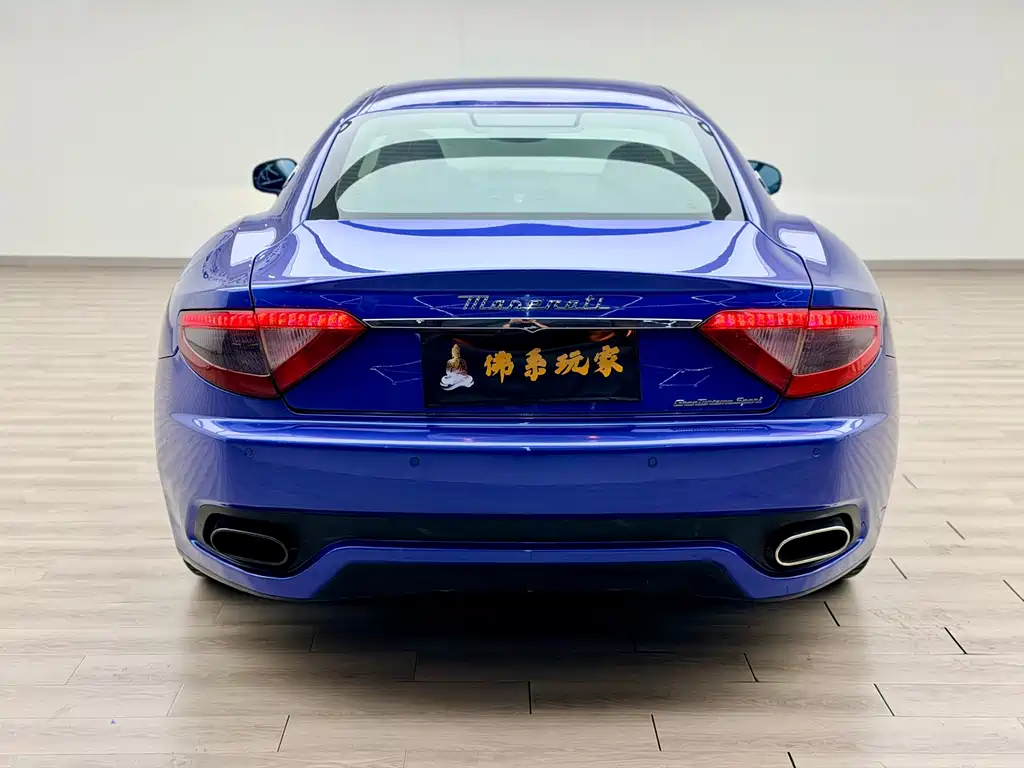 Maserati GranTurismo 2015 — фото 5
