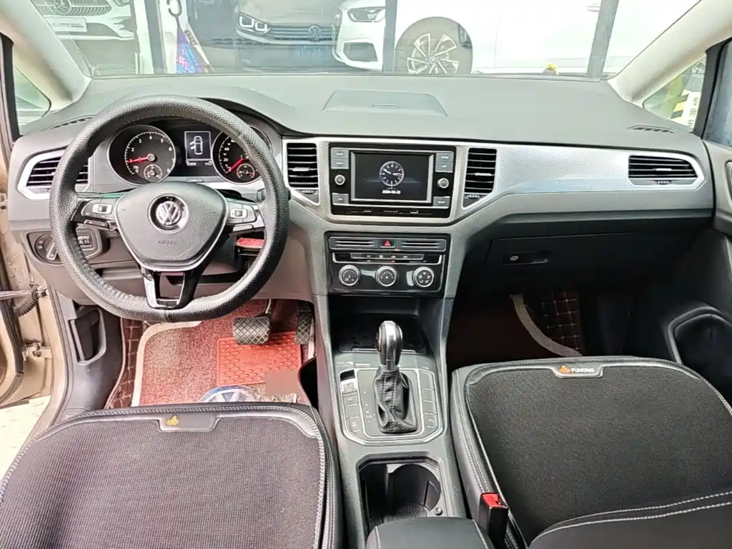 Volkswagen Golf Jialu 2017 — фото 10