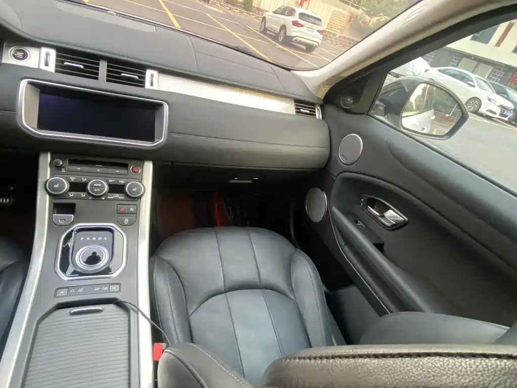 Land Rover Evoque 2016 — фото 20