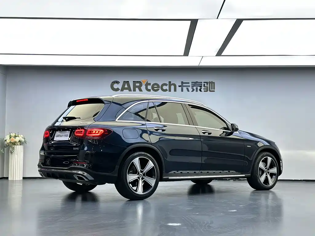 Mercedes-Benz GLC 2022 — фото 3