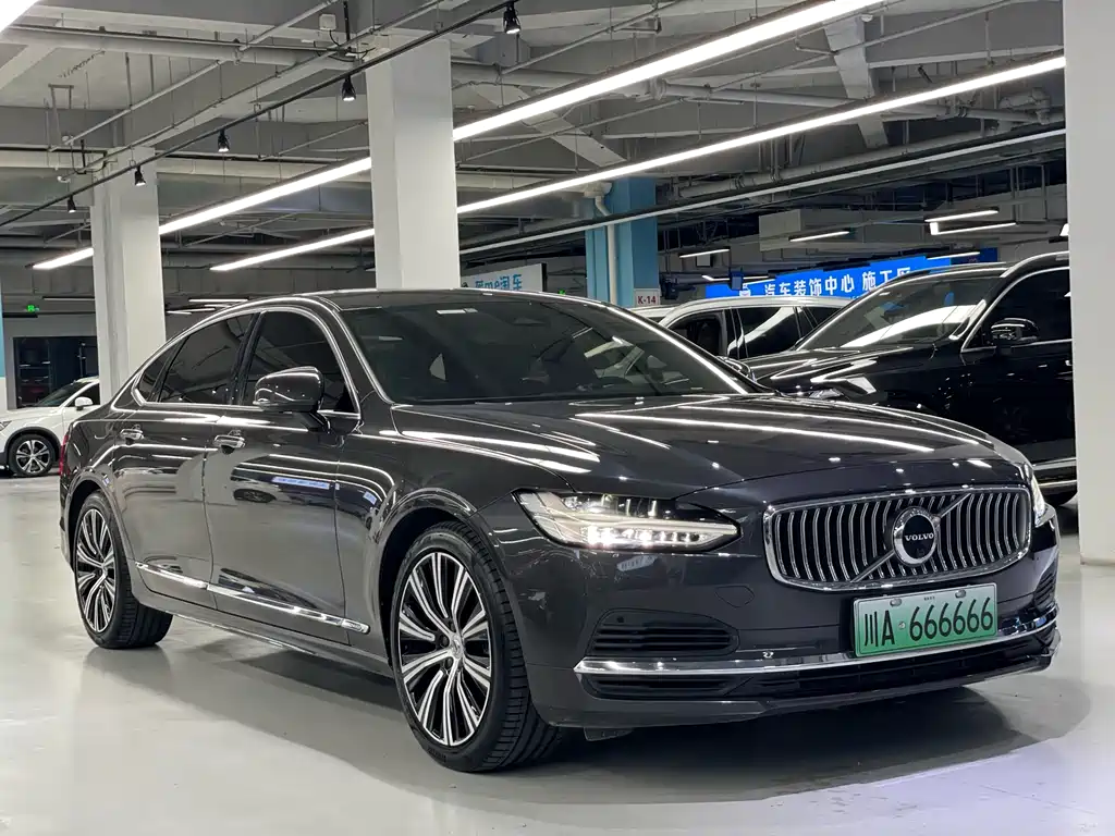 Volvo S90 Plug-In Hybrid 2022 — фото 3