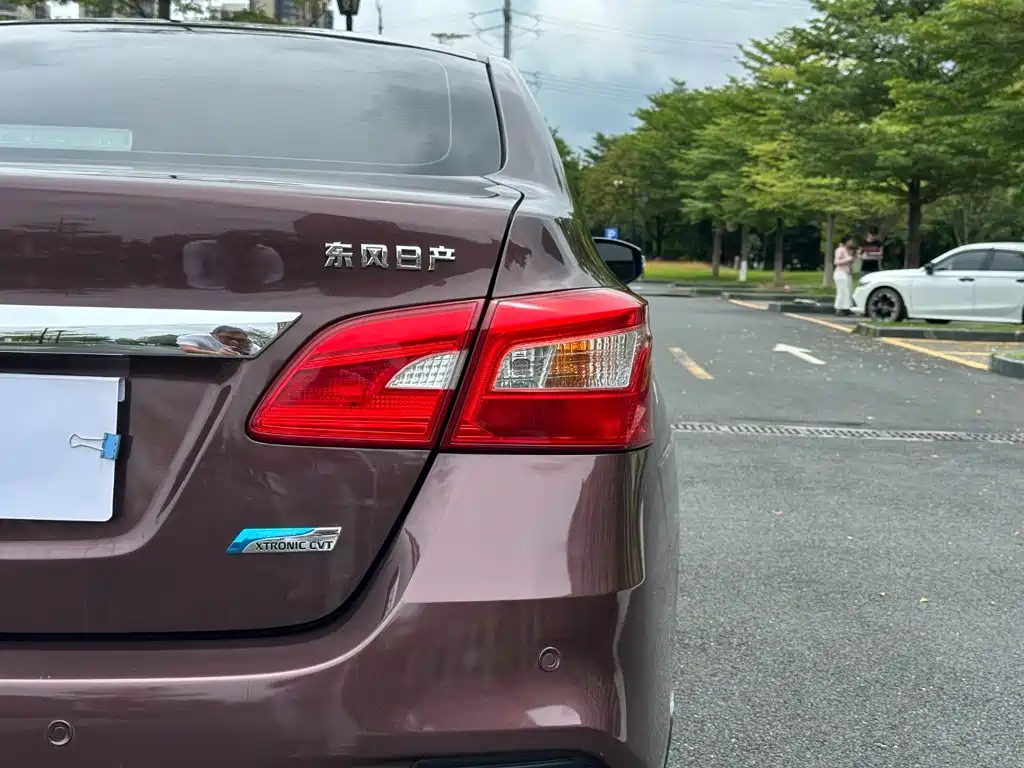 Nissan Sylphy 2017 — фото 16
