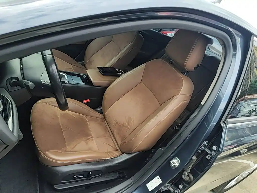 Buick Regal 2020 — фото 15
