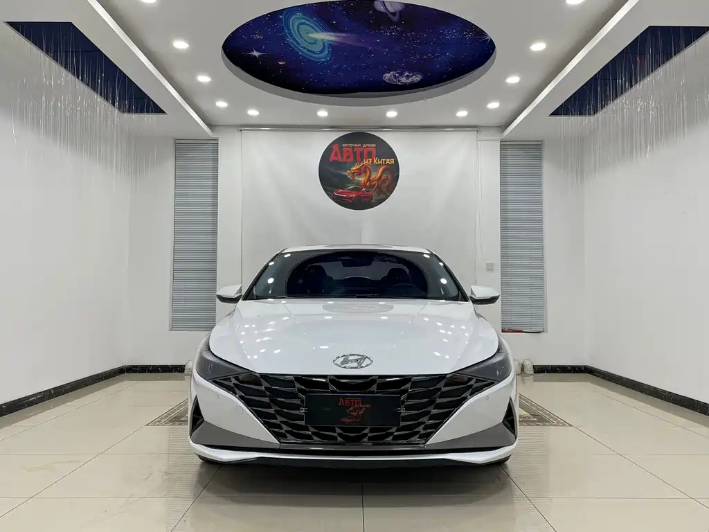 Hyundai Elantra 2022