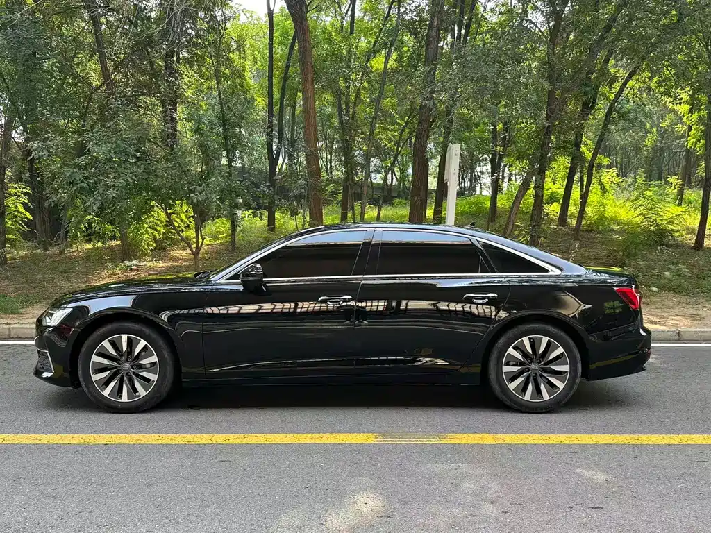 Audi A6L 2020