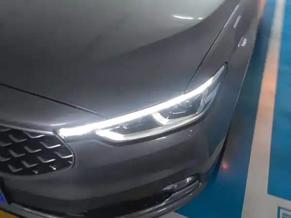 Ford Taurus 2021