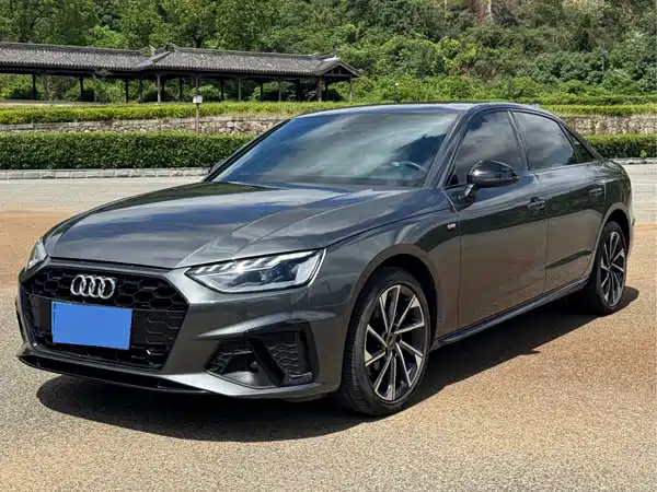 Audi A4L 2023