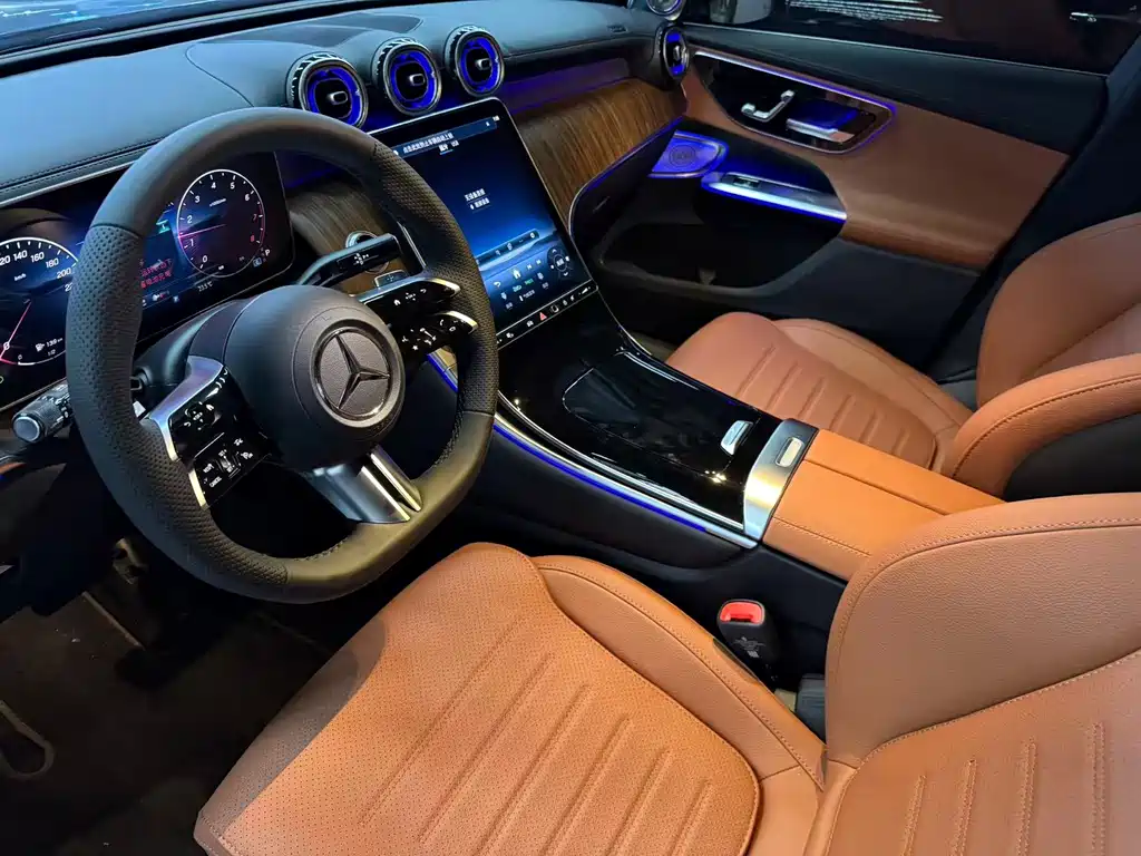 Mercedes-Benz GLC 2025