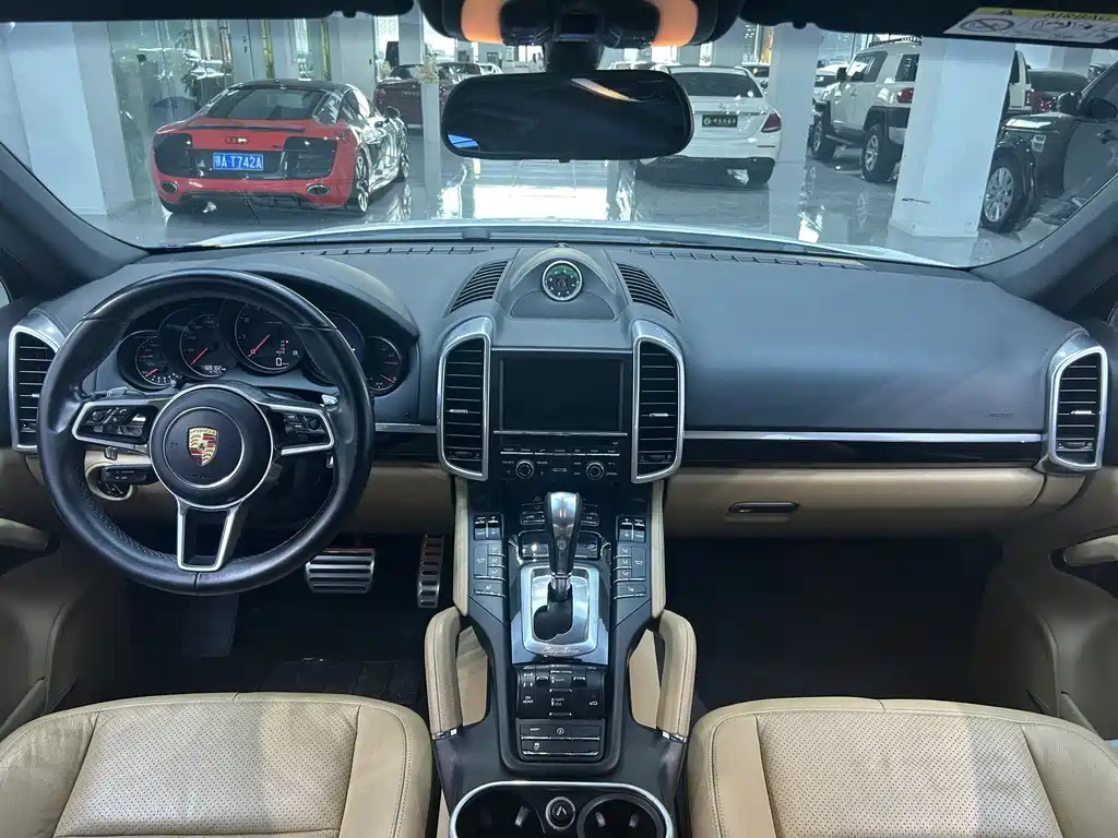 Porsche Cayenne 2015