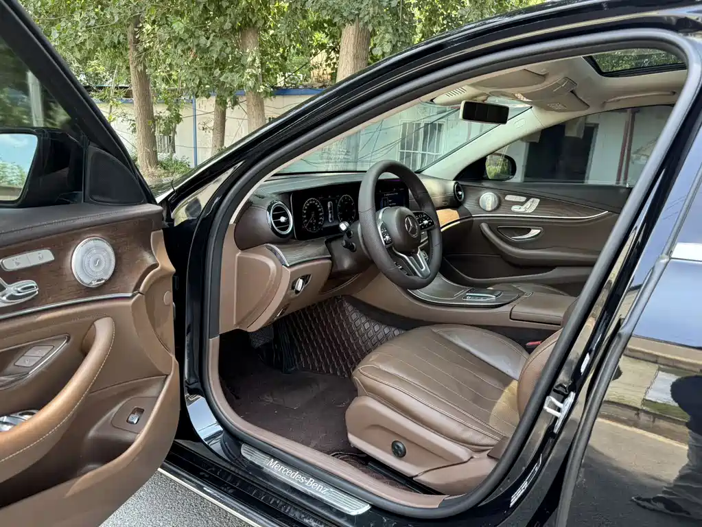 Mercedes-Benz E-Class 2019 — фото 4