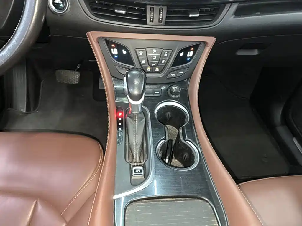 Buick Envision Plus 2019 — фото 14