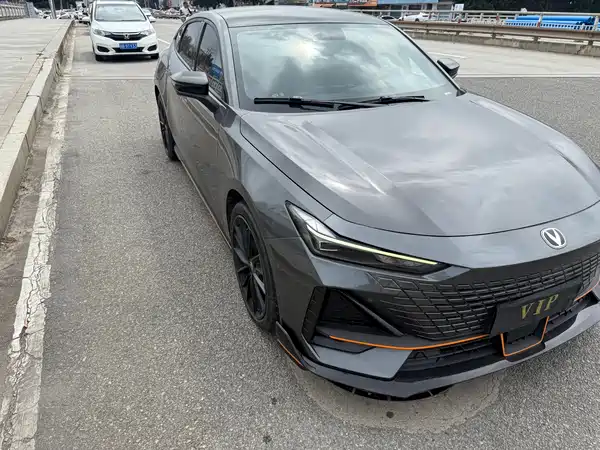 Changan UNI-V 2022