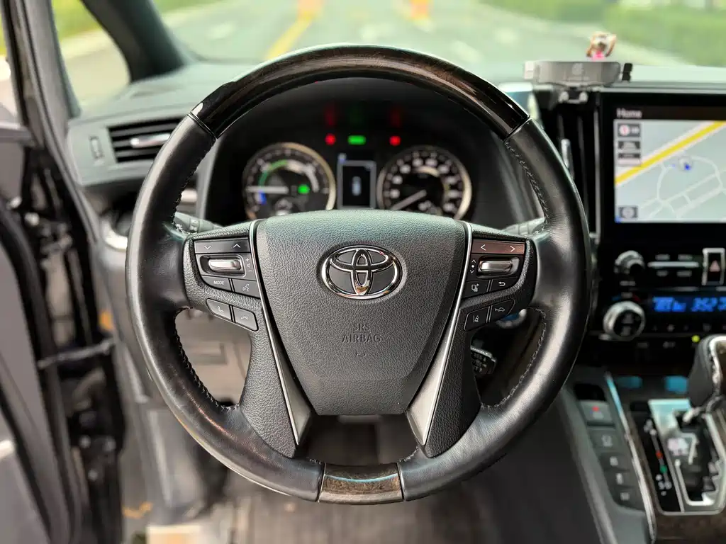 Toyota Alphard 2021 — фото 9