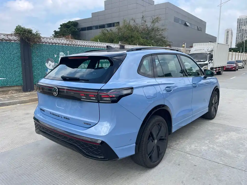 Volkswagen Tiguan L 2024