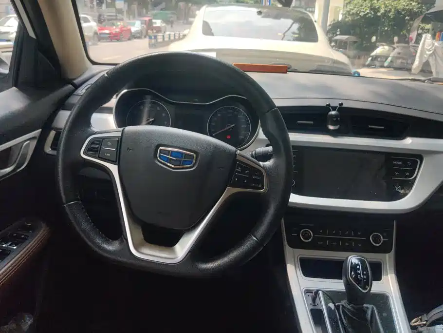 Geely Vision 2019 — фото 15