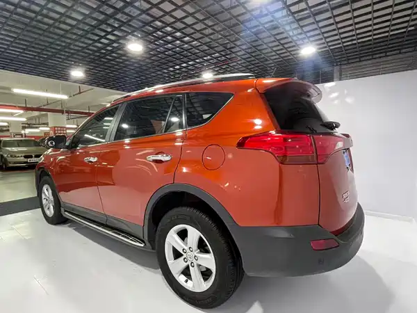 Toyota RAV4 2013