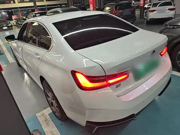 BMW i3 2024