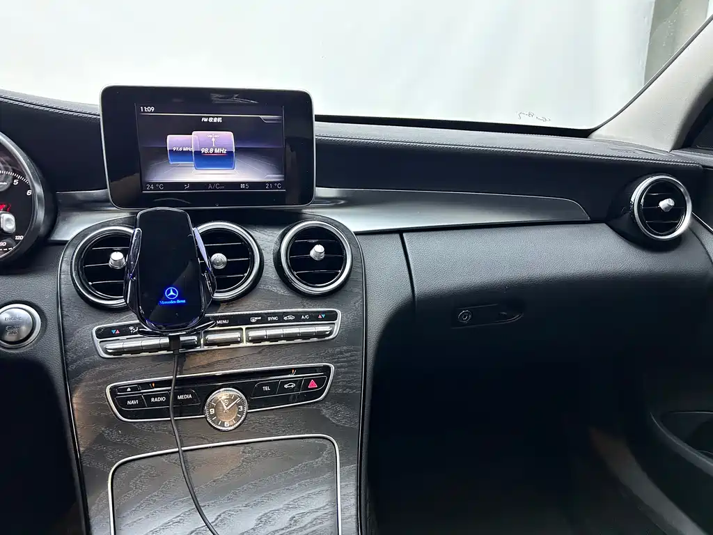 Mercedes-Benz C-Class 2016 — фото 16