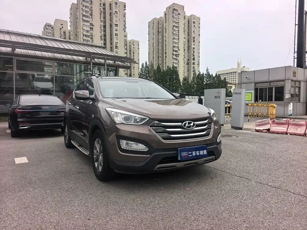 Hyundai Santa Fe 2015 — фото 3