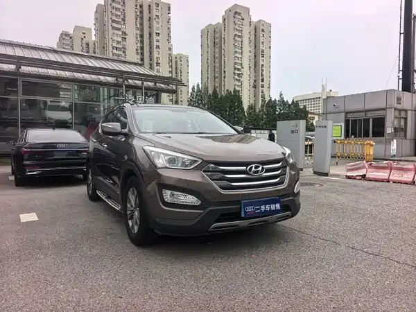 Hyundai Santa Fe 2015
