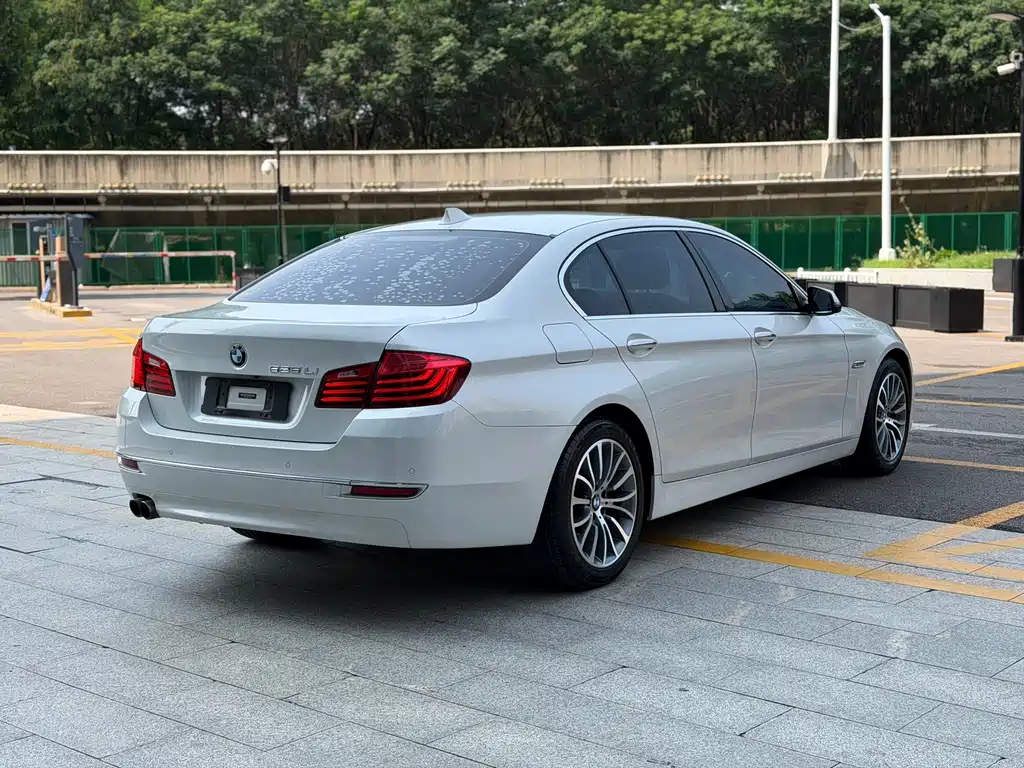 BMW 5 Series 2016