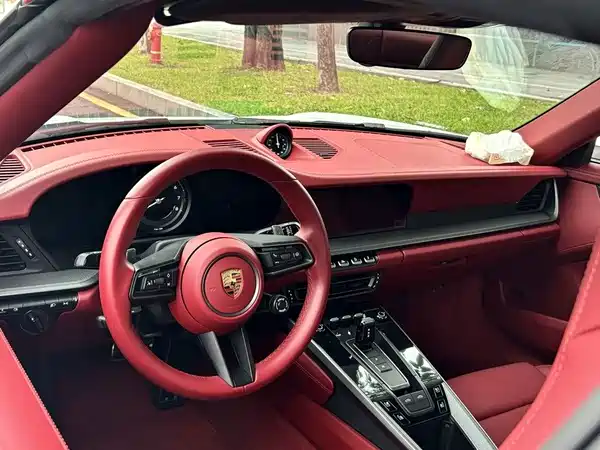Porsche 911 2023