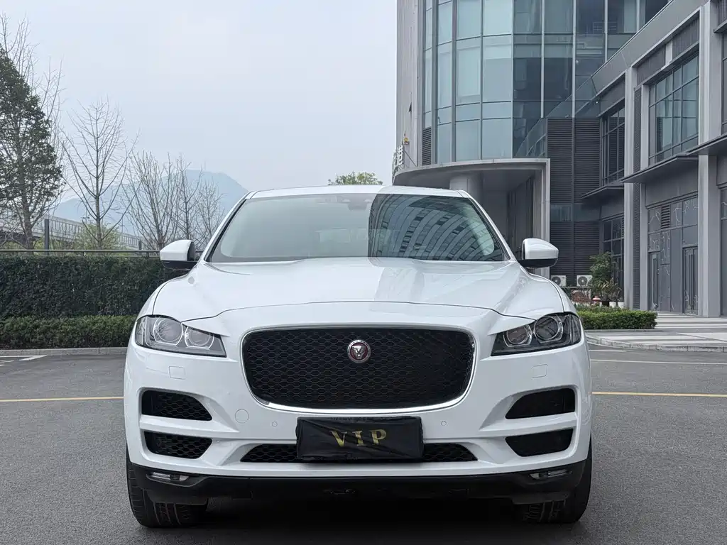 Jaguar F-PACE 2018 — фото 2