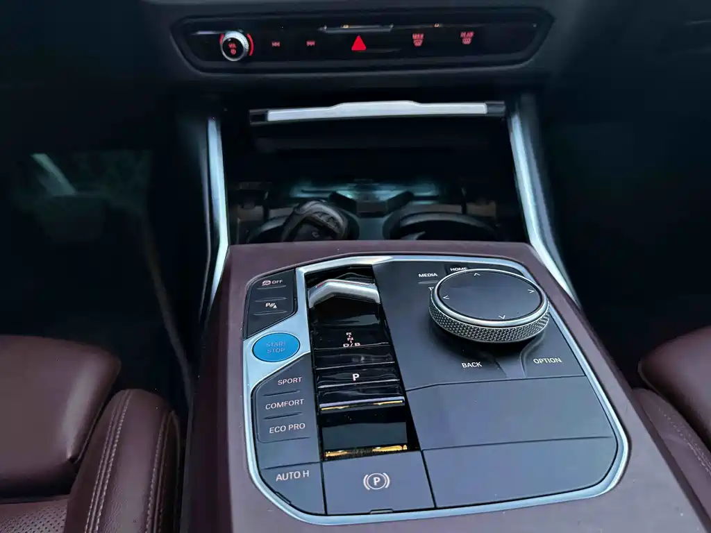 BMW i3 2023 — фото 12