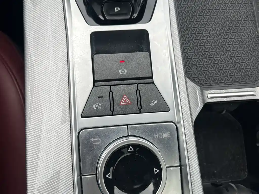 Jetour X70 PLUS 2023 — фото 15