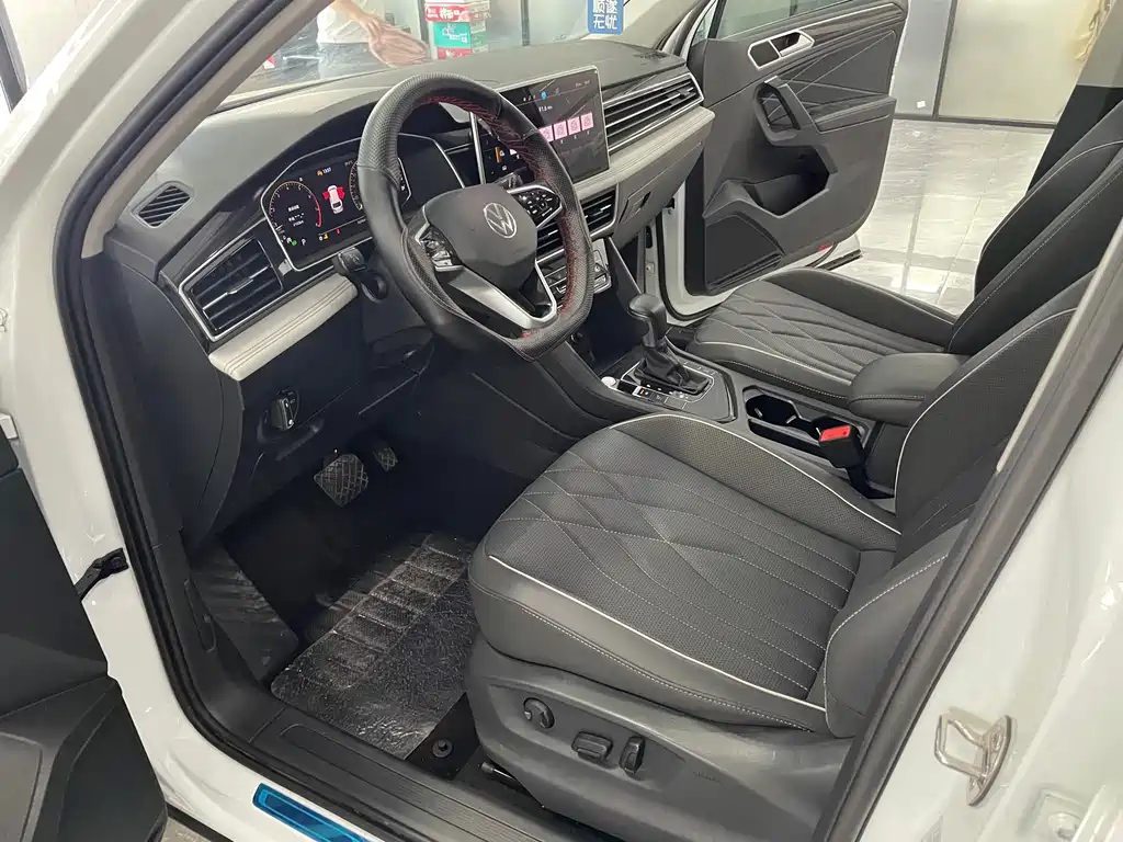 Volkswagen Tiguan L 2022