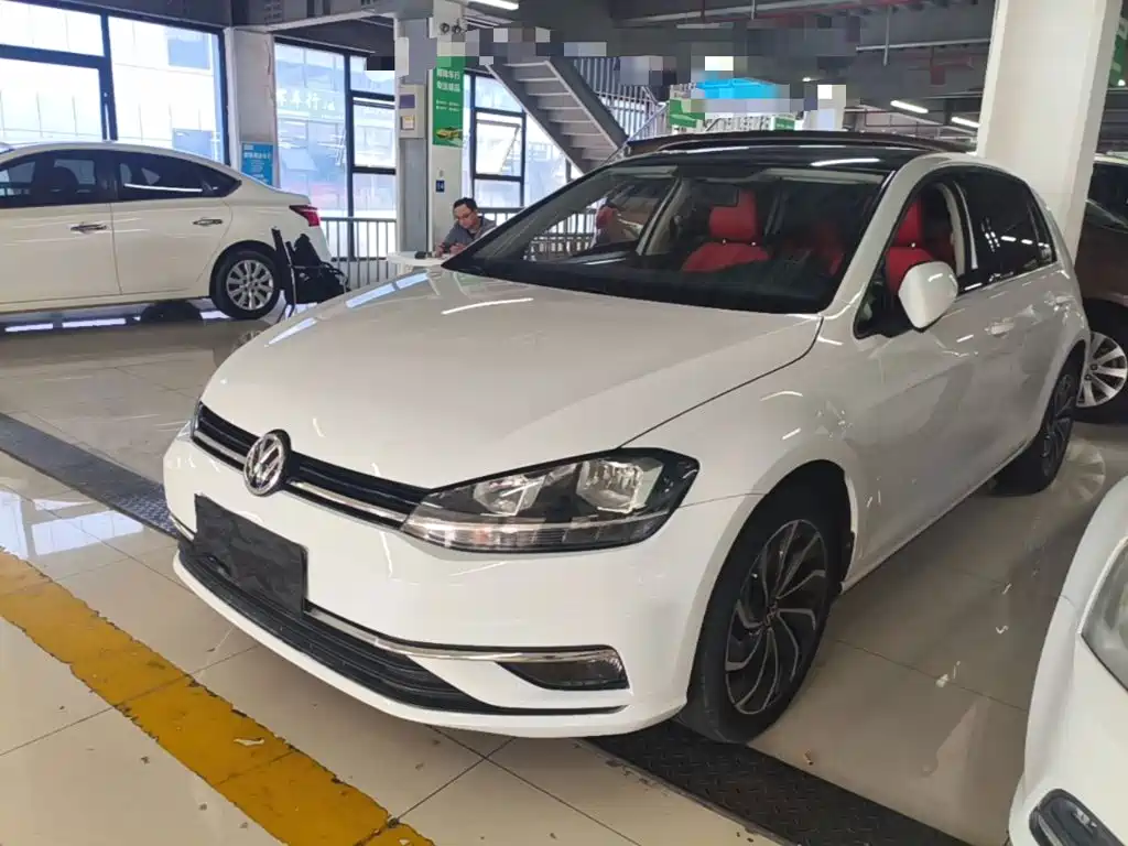 Volkswagen Golf 2020