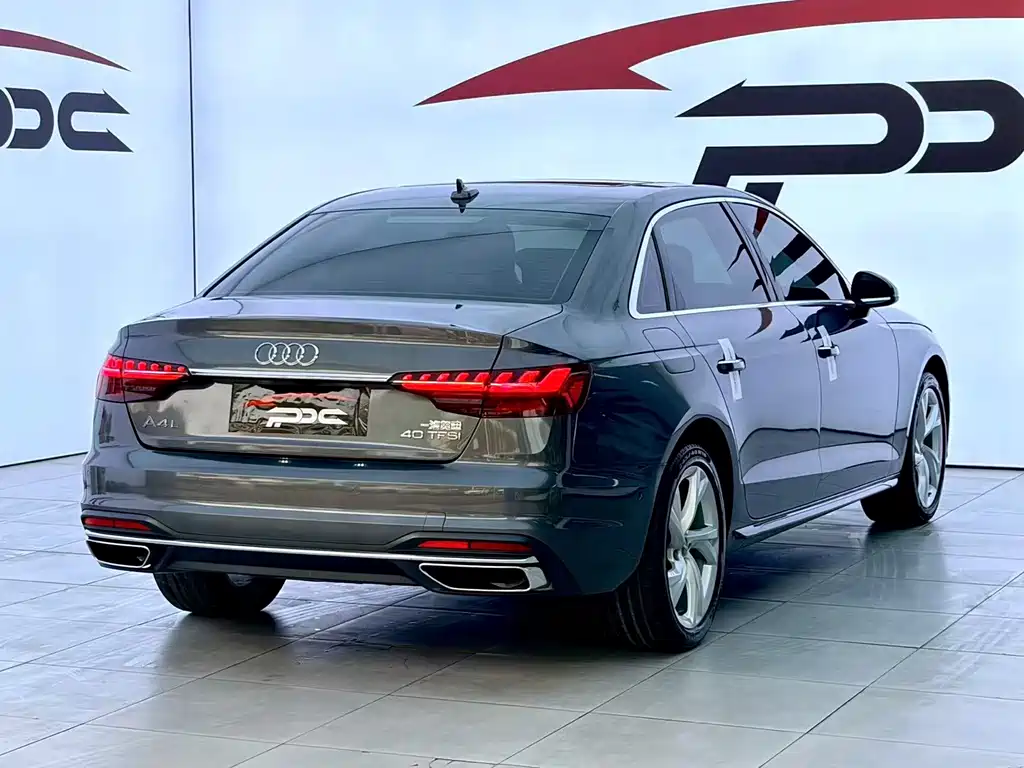 Audi A4L 2022 — фото 22
