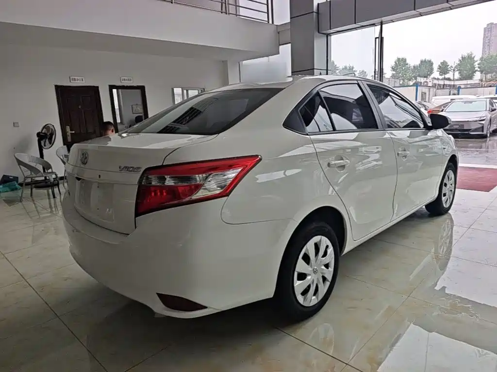 Toyota Vios 2015