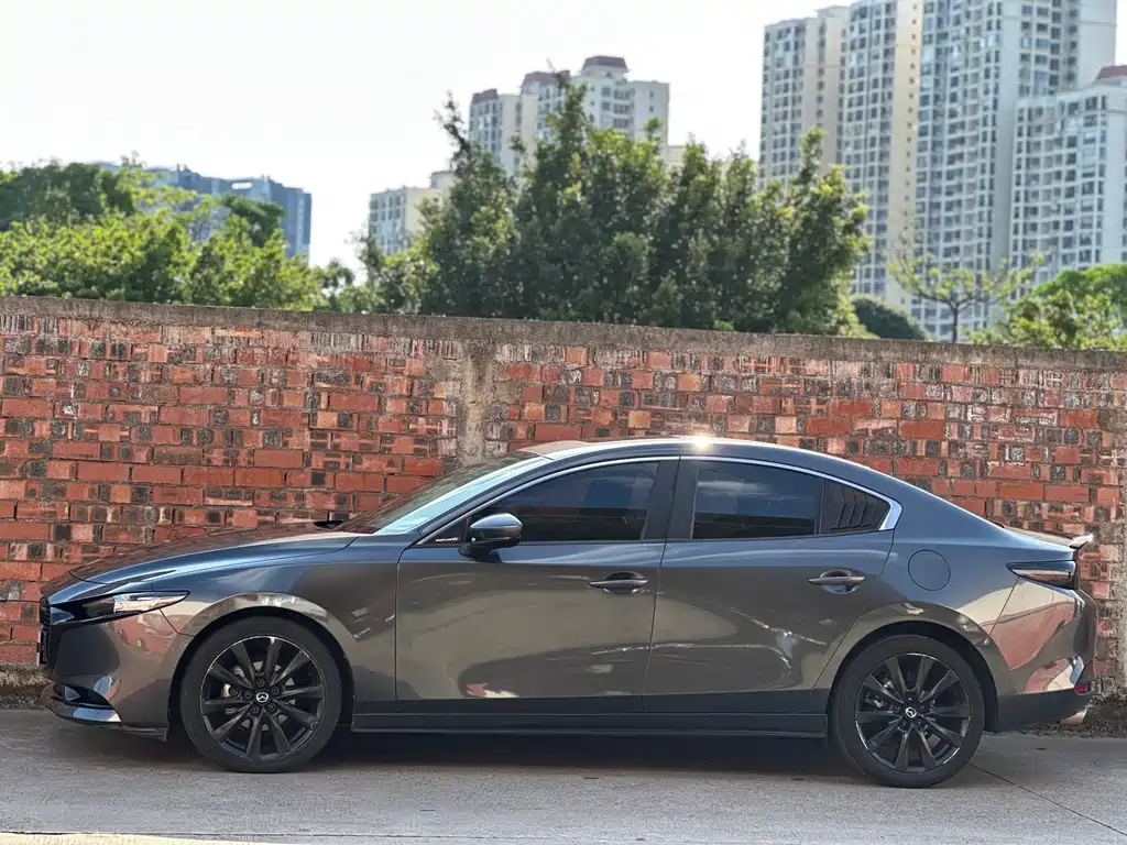 Mazda 3 Angkesela 2021