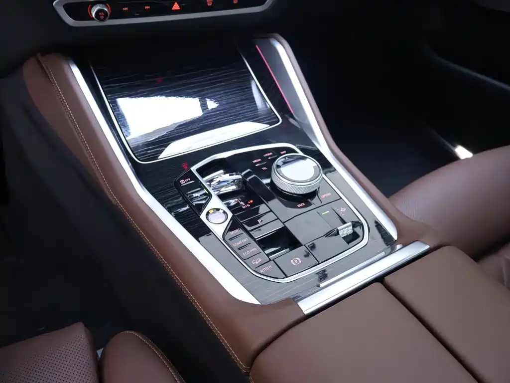 BMW X6 2024 — фото 12