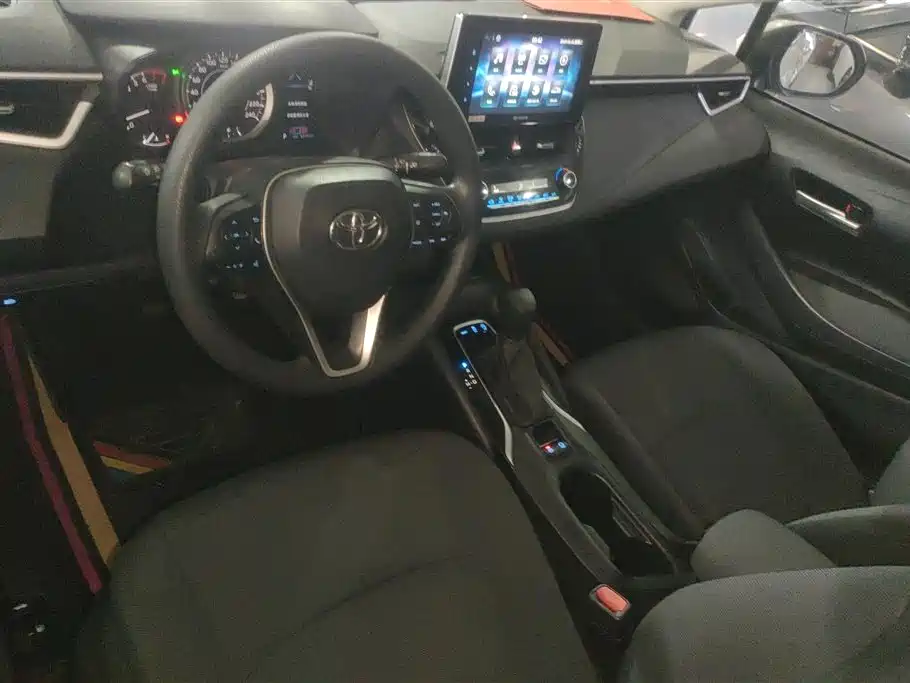 Toyota Corolla 2019 — фото 12