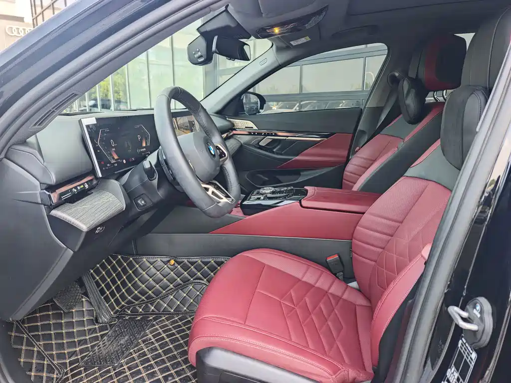 BMW 5 Series 2025