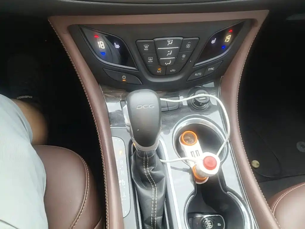 Buick Envision Plus 2016 — фото 14