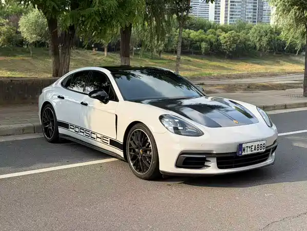 Porsche Panamera 2018