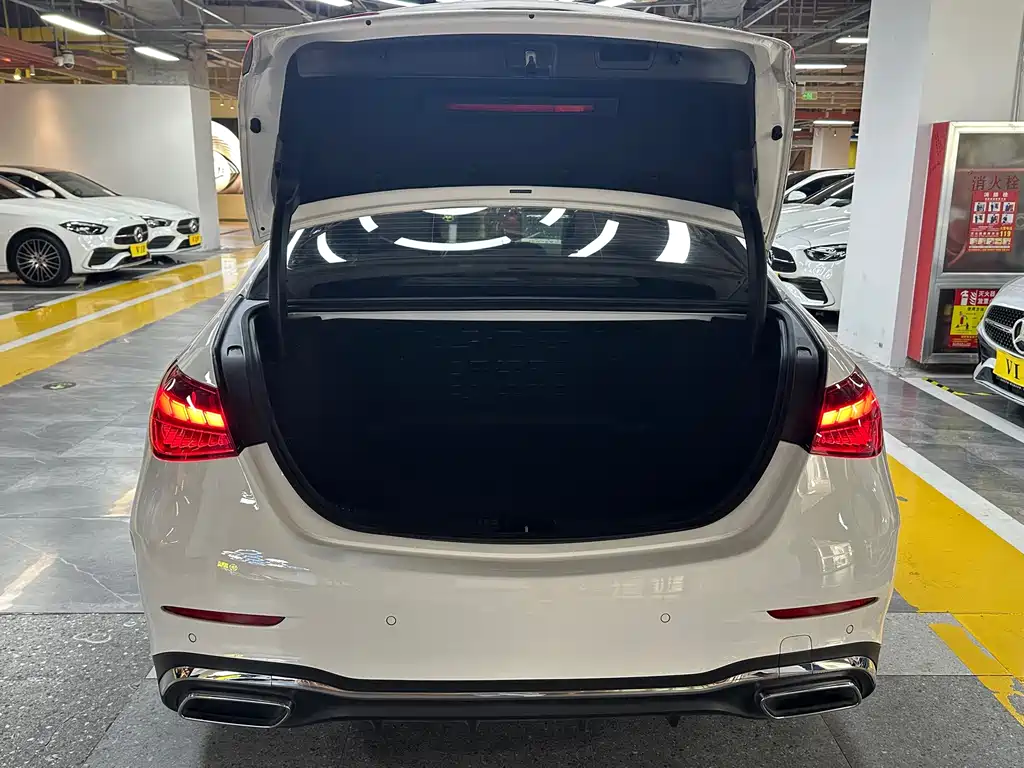 Mercedes-Benz C-Class 2023 — фото 14