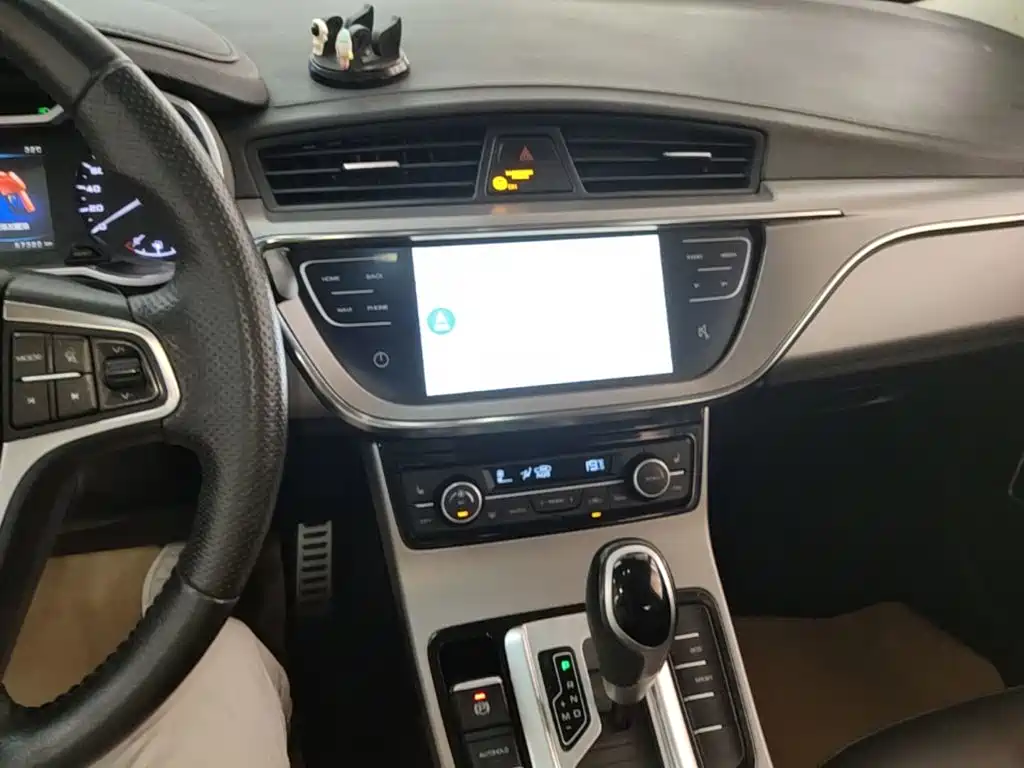 Geely Emgrand GS 2019 — фото 13