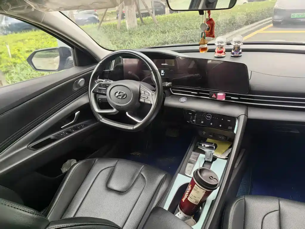Hyundai Elantra 2020