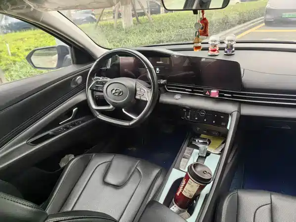 Hyundai Elantra 2020