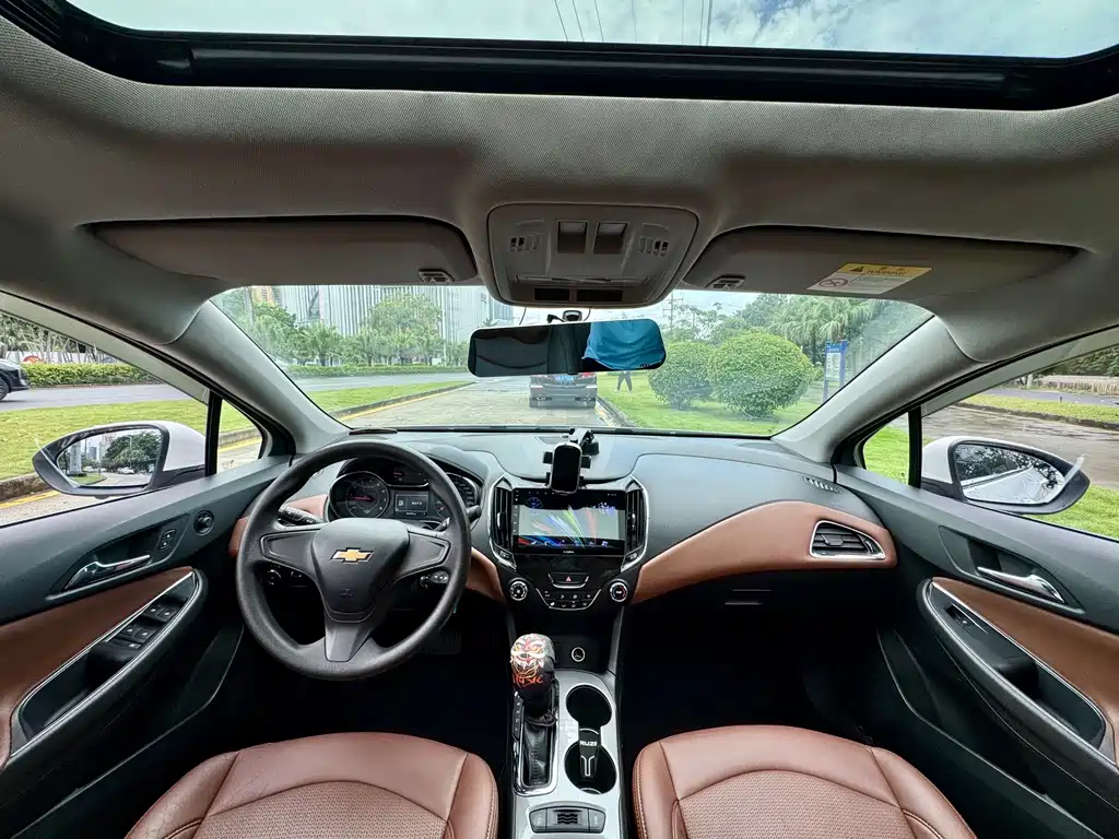 Chevrolet Cruze 2017 — фото 12