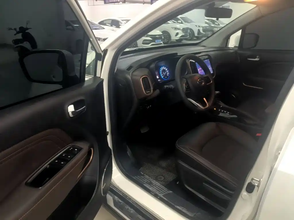 GAC Trumpchi GS3 2020 — фото 16